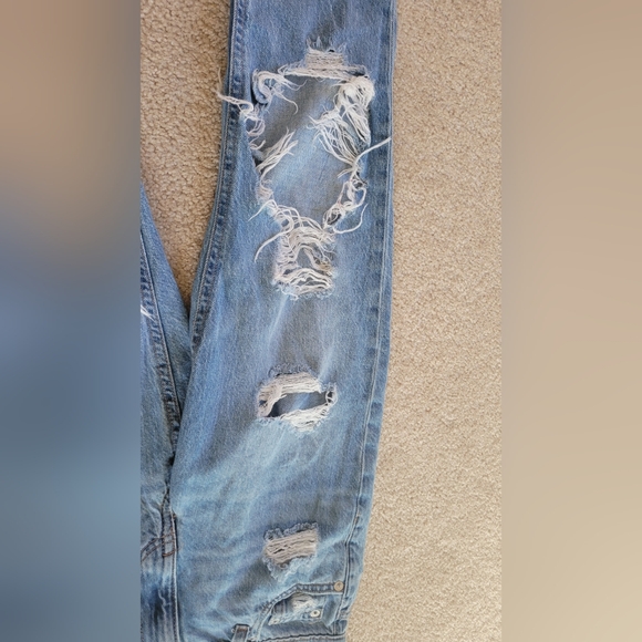 Aeropostale women's size 000 distressed mom jeans light blue Preowned waist 26" - Picture 8 of 10